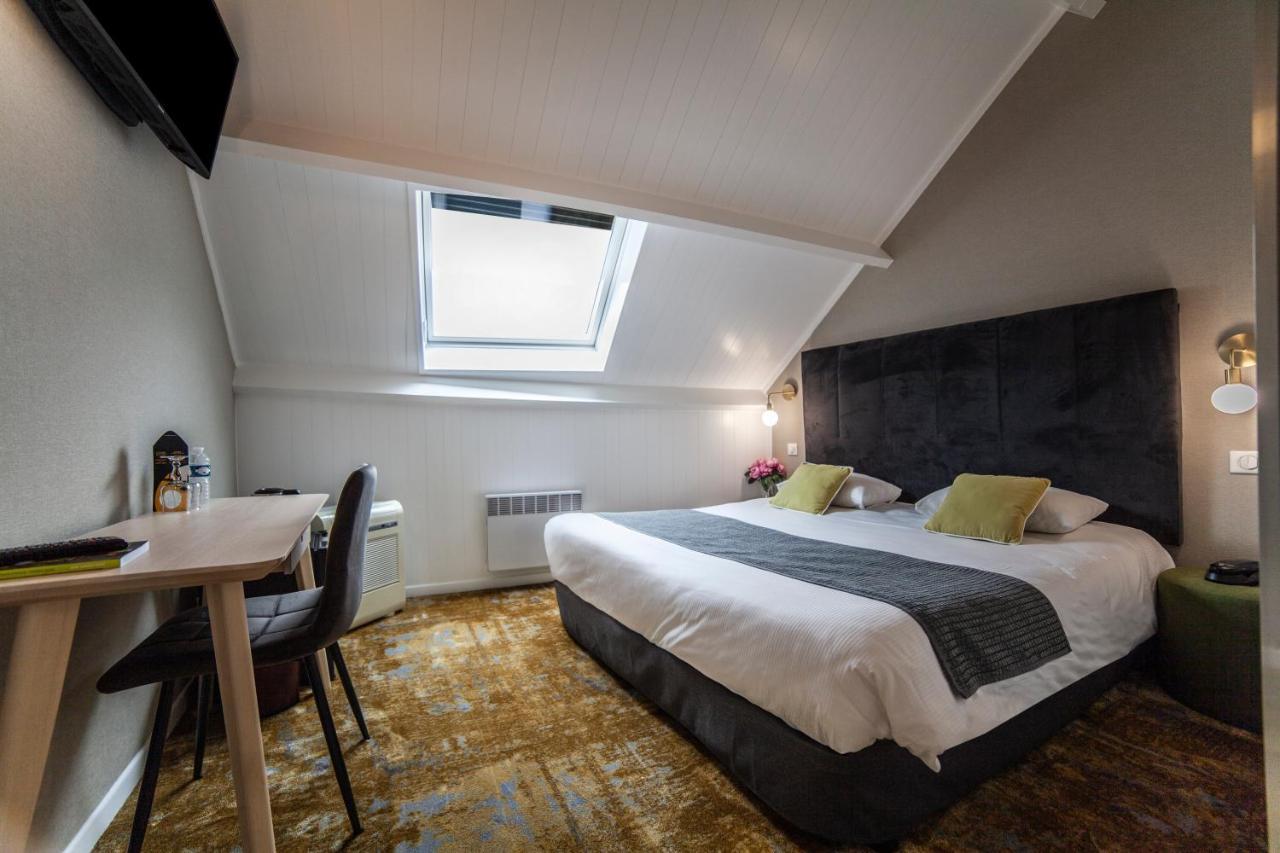 Logis Hotel & Restaurant - Les Hauts De Montreuil Montreuil  Eksteriør billede